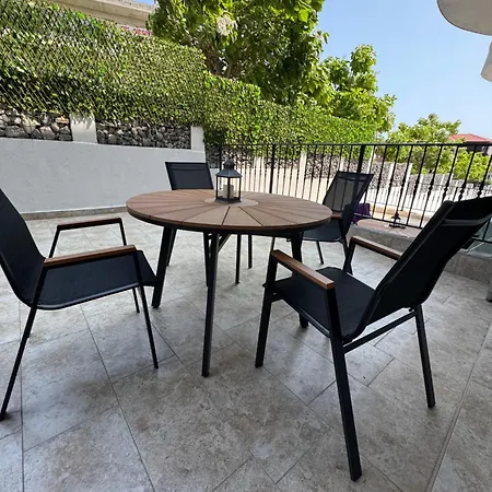 Luxury Seaside With Seaview شقة