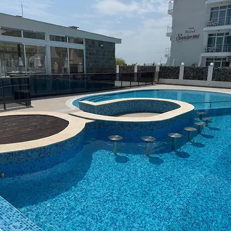 アパート Luxury Seaside With Seaview スヴェティ・ヴラス