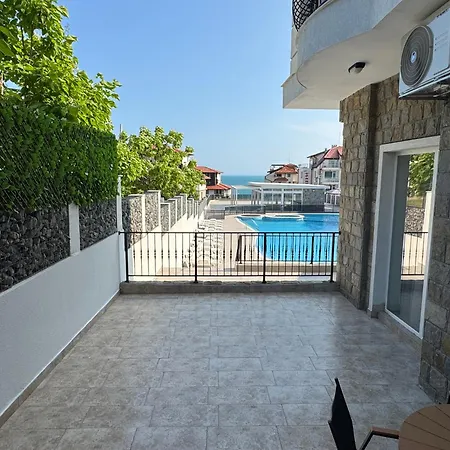 شقة Luxury Seaside With Seaview *