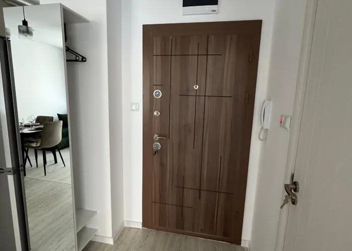 Luxury Seaside With Seaview Apartament